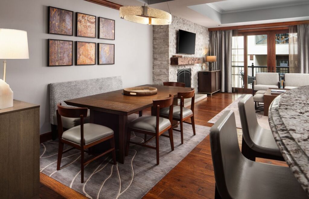 The Ritz-Carlton Club, Vail, photo 4 of 14