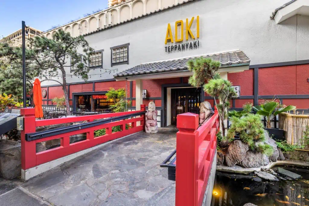 Entrance to Aoki Teppanyaki with its red footbridge