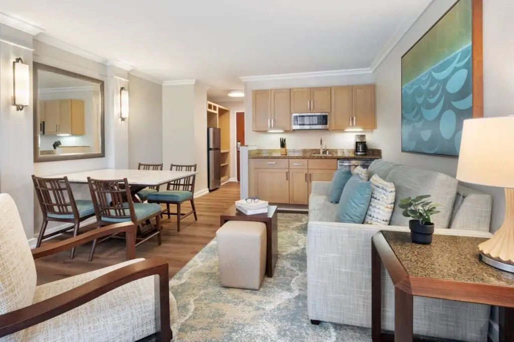 Living and dining area with wet bar