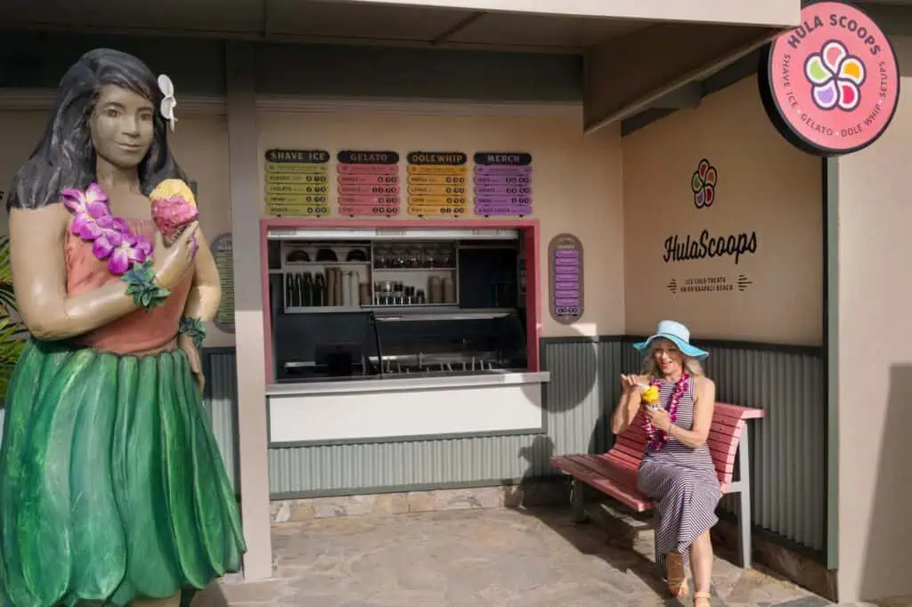 Outdoor, counter service with gelato, shave ice