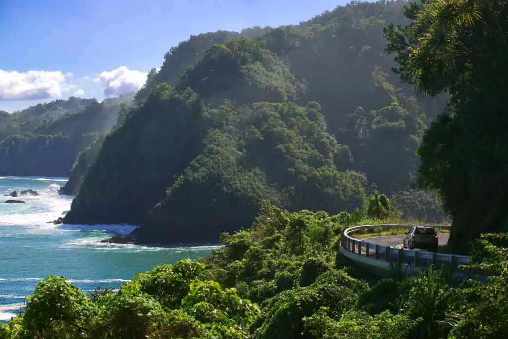 Mountain and ocean coastline in Maui, Hawaii