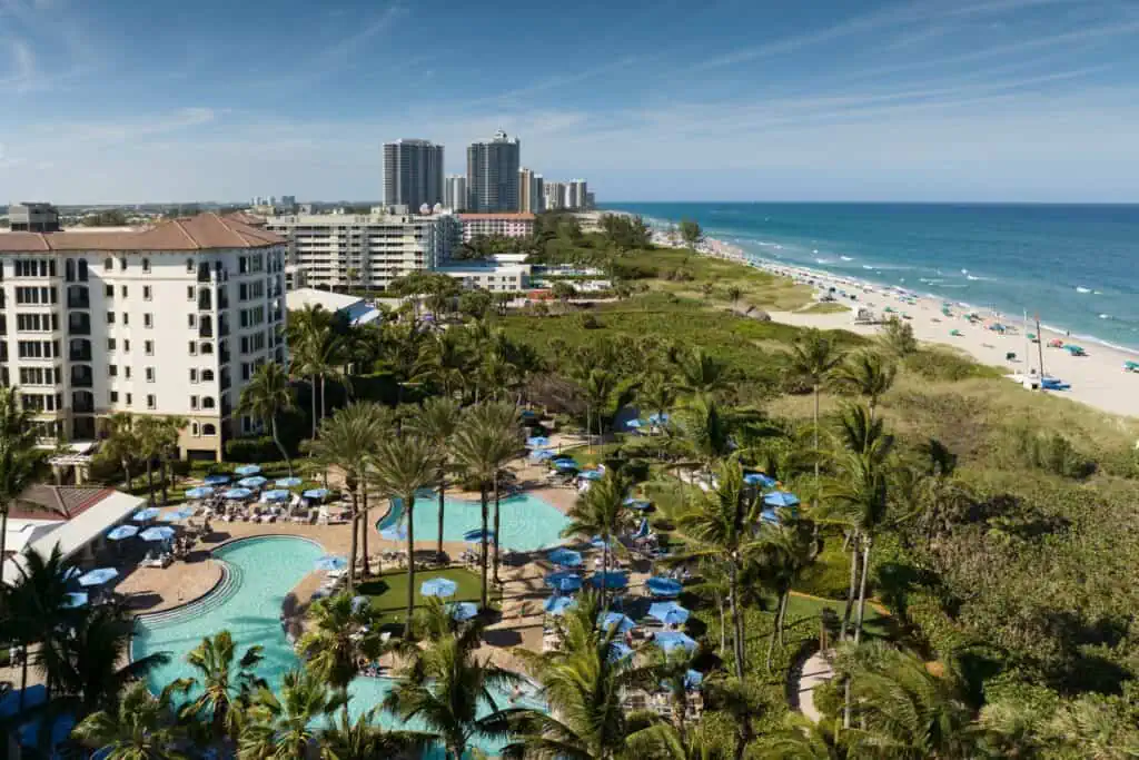Beachfront family resort in Palm Beach Shores