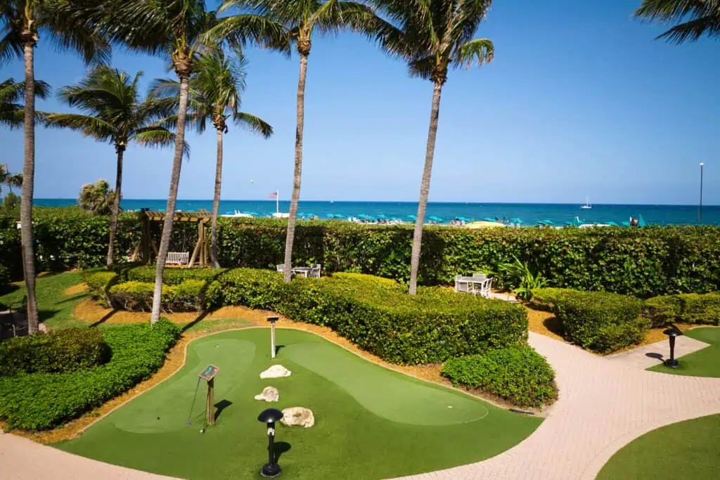 Mini golf course near beach